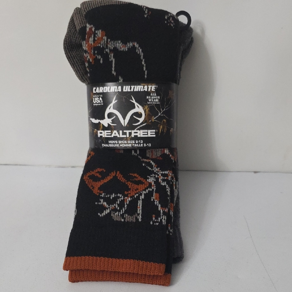Realtree Black and Brown Outdoor Size 9-13 Socks, NWT